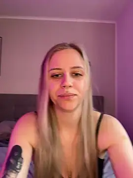 Snapshot of lunawolf21 chatting on 01-20-25, 07:58 lunawolf21 online show from 01-20-25, 07:58