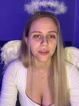 Snapshot of lunawolf21 chatting on 12-03-25, 07:38 lunawolf21 online show from 12-03-25, 07:38