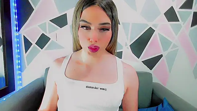 Snapshot of Nicky_loveex chatting on 02-14-25, 07:59 Nicky loveex online show from 02-14-25, 07:59