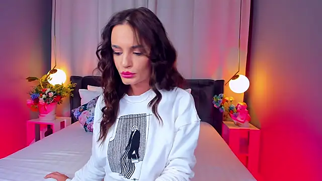 Snapshot of CarlaWhite chatting on 11-11-25, 04:45 CarlaWhite online show from 11-11-25, 04:45