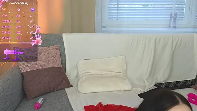 AlicePlayss online show from 03-22-25, 05:28