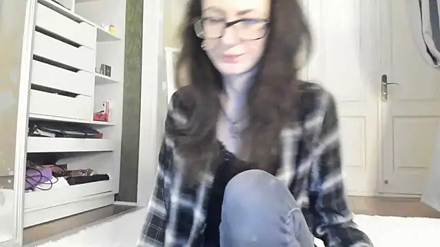 Snapshot of Baby_Jewel chatting on 12-06-24, 09:32 Baby Jewel online show from 12-06-24, 09:32