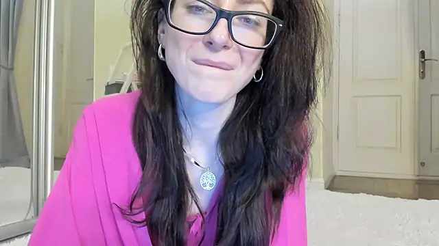 Snapshot of Baby_Jewel chatting on 12-11-24, 05:48 Baby Jewel online show from 12-11-24, 05:48