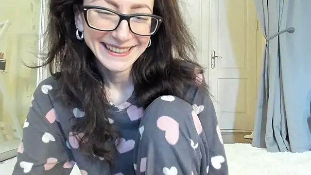 Snapshot of Baby_Jewel chatting on 01-08-25, 11:10 Baby Jewel online show from 01-08-25, 11:10