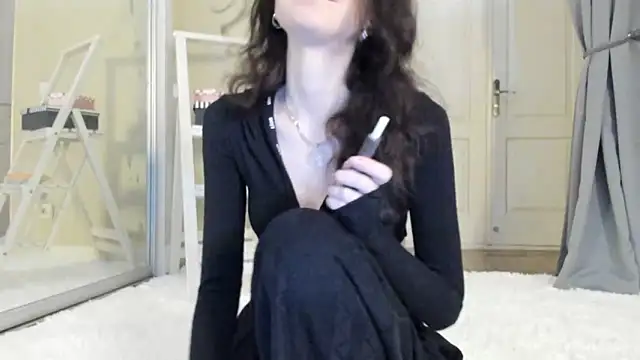 Snapshot of Baby_Jewel chatting on 02-08-25, 11:12 Baby Jewel online show from 02-08-25, 11:12