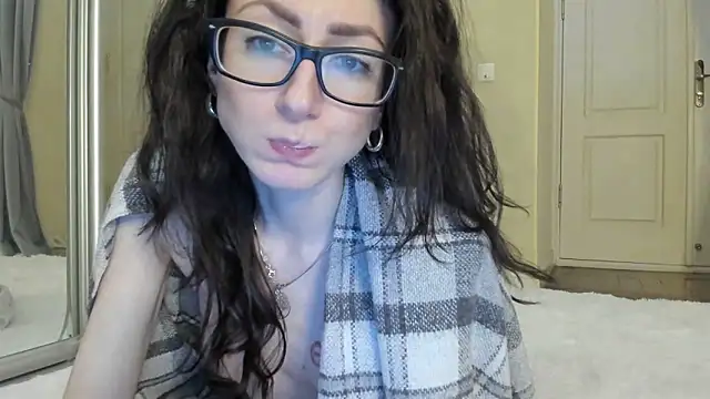 Snapshot of Baby_Jewel chatting on 02-22-25, 02:19 Baby Jewel online show from 02-22-25, 02:19