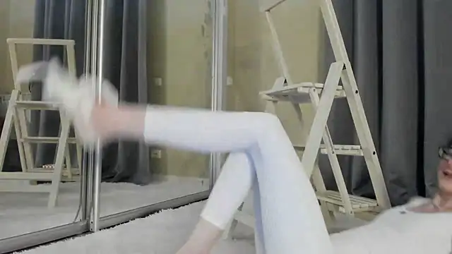 Snapshot of Baby_Jewel chatting on 03-15-25, 02:12 Baby Jewel online show from 03-15-25, 02:12