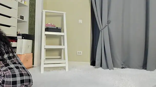 Snapshot of Baby_Jewel chatting on 10-21-25, 11:11 Baby Jewel online show from 10-21-25, 11:11