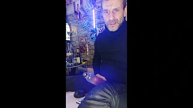 Gilgamesch1704 online show from 11-30-25, 07:51