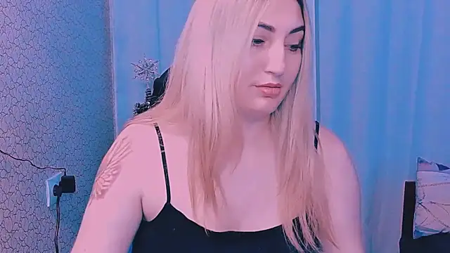 Snapshot of JaneLaJewel chatting on 01-05-26, 07:39 JaneLaJewel online show from 01-05-26, 07:39