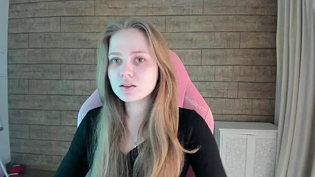 SelinSwarovski online show from 04-20-26, 04:21