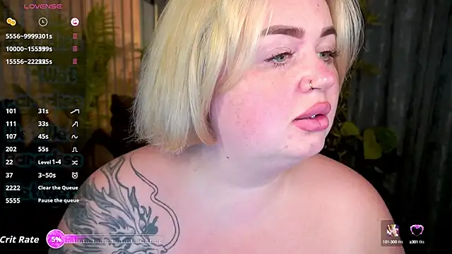 ZaraReignn online show from 10-05-25, 07:23