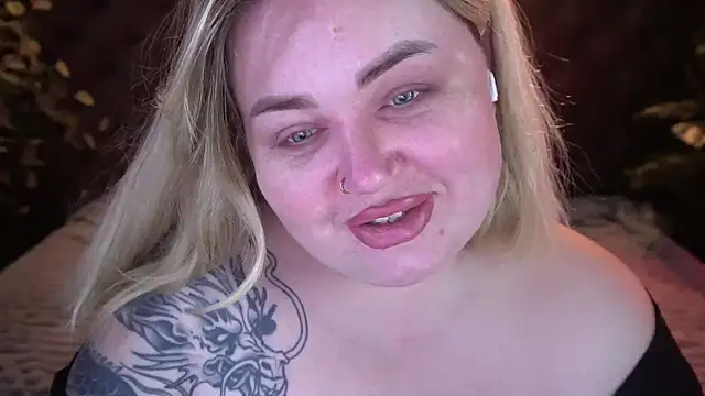 ZaraReignn online show from 04-22-26, 08:10