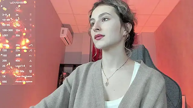 LuxRayi online show from 11-05-25, 02:44