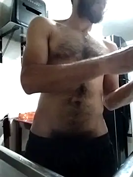 Snapshot of hairyserious chatting on 01-05-25, 04:14 hairyserious online show from 01-05-25, 04:14