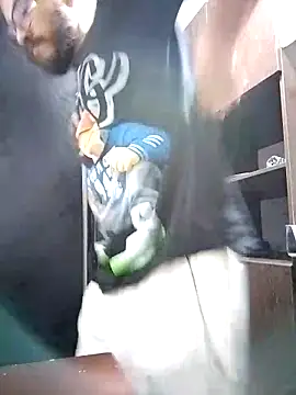 Snapshot of hairyserious chatting on 03-03-25, 03:30 hairyserious online show from 03-03-25, 03:30