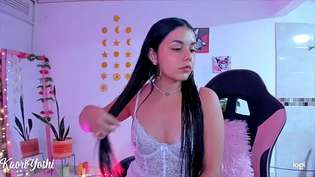Snapshot of Kaoriyoshii chatting on 09-21-25, 10:11 Kaoriyoshii online show from 09-21-25, 10:11