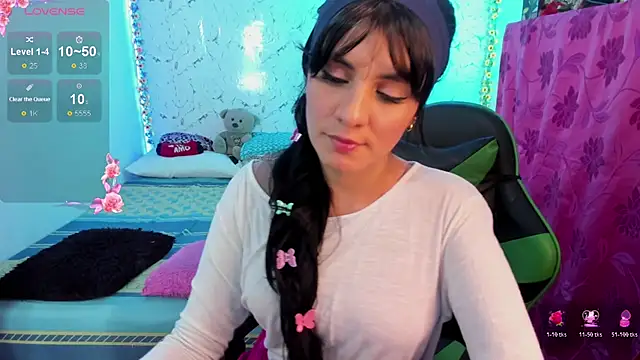 elissa iris online show from 10-28-25, 02:04