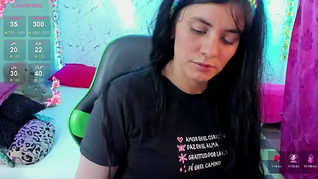 elissa iris online show from 10-29-25, 02:03