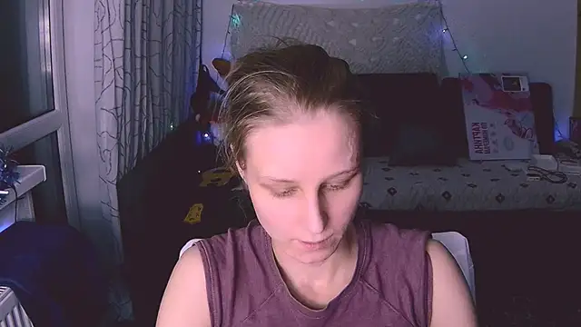 KatiKate online show from 01-10-25, 02:04