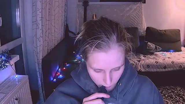 KatiKate online show from 01-12-25, 03:03