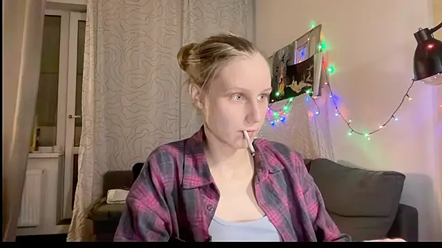 KatiKate online show from 02-10-25, 12:08