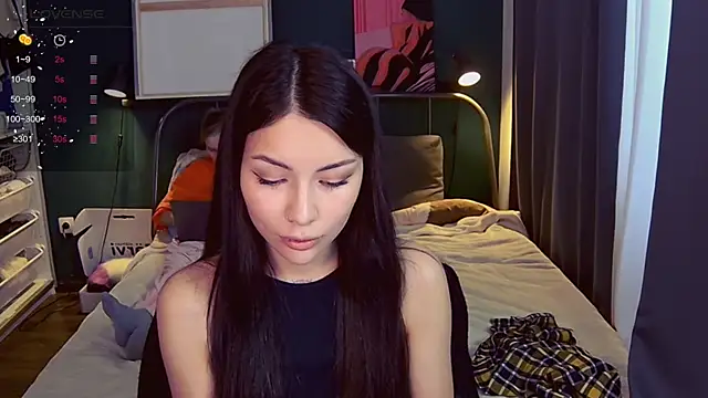 KatiKate online show from 04-28-26, 03:17