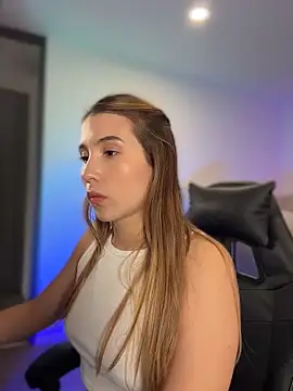 SophieRaily  online show from 03-05-26, 10:50