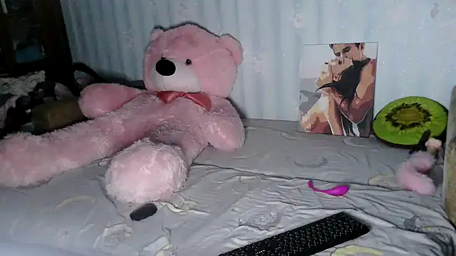 Snapshot of DreamKarina chatting on 09-18-25, 04:53 DreamKarina online show from 09-18-25, 04:53