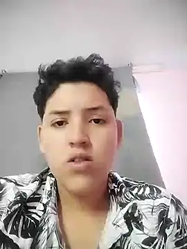 Snapshot of Marilin_Jessie chatting on 01-26-25, 06:06 Marilin Jessie online show from 01-26-25, 06:06