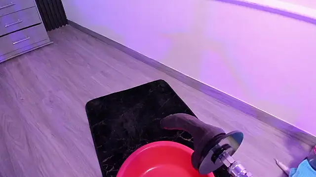 MiiaaMoonroee online show from 02-14-26, 09:11