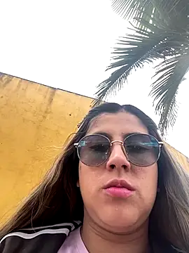 Snapshot of girl_anni chatting on 09-21-25, 07:15 girl anni online show from 09-21-25, 07:15