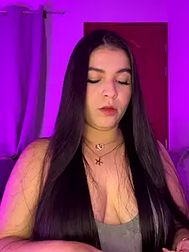 Snapshot of Blancanievess chatting on 11-17-25, 02:39 Blancanievess online show from 11-17-25, 02:39