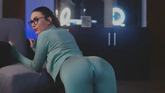 Mona Lisss online show from 01-21-25, 05:41