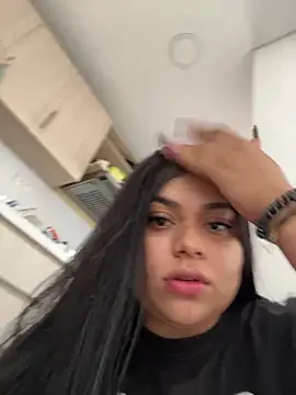 alissonfernandez  online show from 01-30-25, 04:02