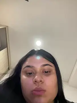 alissonfernandez  online show from 02-22-25, 04:51