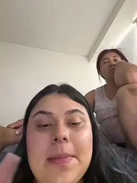 alissonfernandez  online show from 03-01-25, 07:04