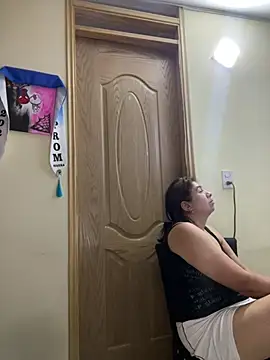 alissonfernandez  online show from 04-04-26, 09:34