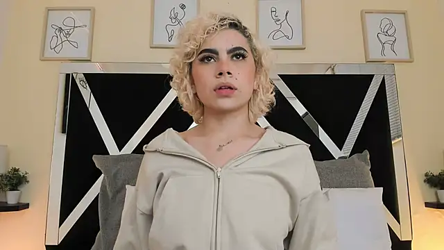 Snapshot of marian_pinzon chatting on 09-19-25, 02:35 marian pinzon online show from 09-19-25, 02:35