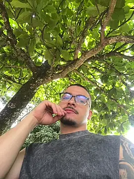 boyc022  online show from 04-18-26, 08:09