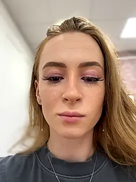  AngelMoon  online show from 09-17-25, 03:52