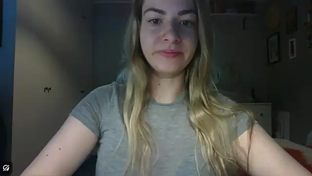 Snapshot of ROSIEx_sweet chatting on 07-15-26, 06:51 ROSIEx sweet online show from 07-15-26, 06:51