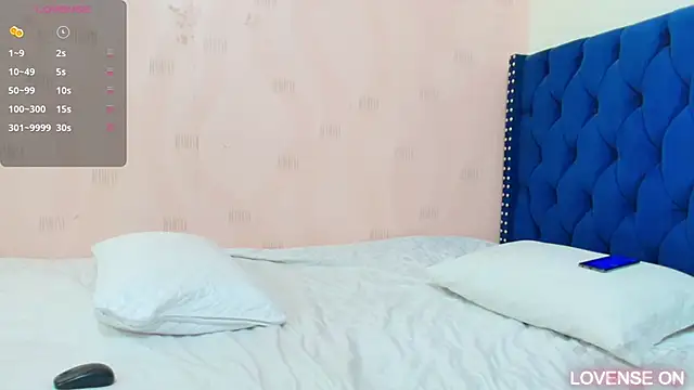 hornybarelylegalgirl online show from 03-17-25, 12:57