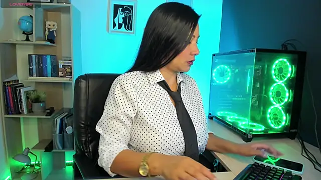 Sue Wolls online show from 01-12-25, 03:03