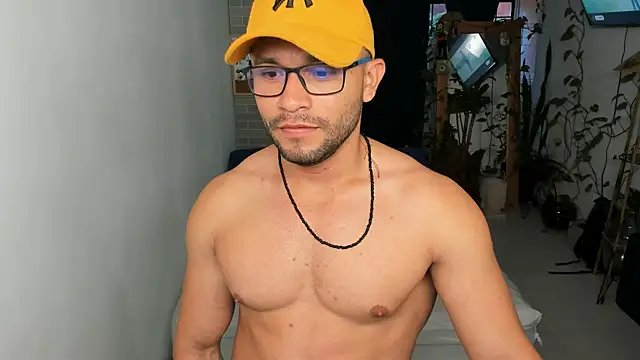 Snapshot of Travis_bakers chatting on 02-22-25, 10:52 Travis bakers online show from 02-22-25, 10:52