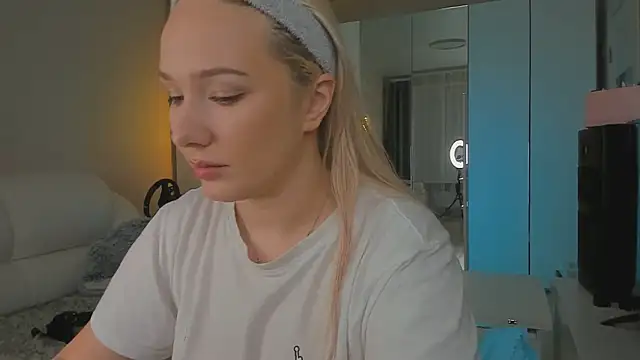 Snapshot of 1AlexaGoddess3 chatting on 02-08-25, 02:58 1AlexaGoddess3 online show from 02-08-25, 02:58