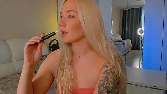 Snapshot of 1AlexaGoddess3 chatting on 09-24-25, 05:33 1AlexaGoddess3 online show from 09-24-25, 05:33