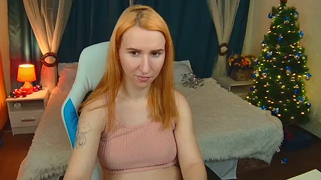 Snapshot of AliceBYKiss chatting on 01-12-25, 12:33 AliceBYKiss online show from 01-12-25, 12:33