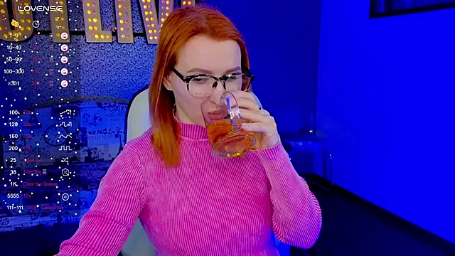 AliceBYKiss online show from 02-10-26, 06:28