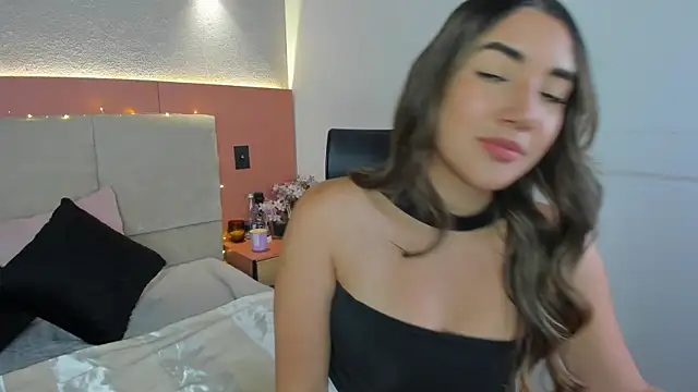 Snapshot of AniiRose chatting on 11-07-25, 02:11 AniiRose online show from 11-07-25, 02:11